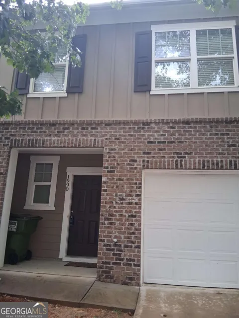 1990 E Millstream HOLW