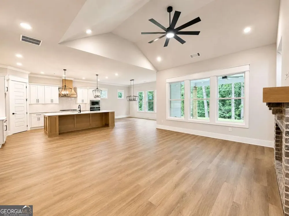 91 LENTEN ROSE LN Pendergrass, GA 30567