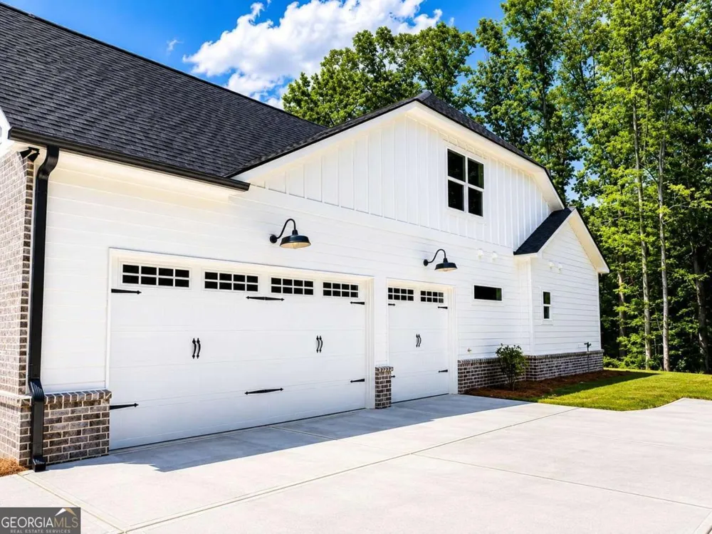 91 LENTEN ROSE LN Pendergrass, GA 30567