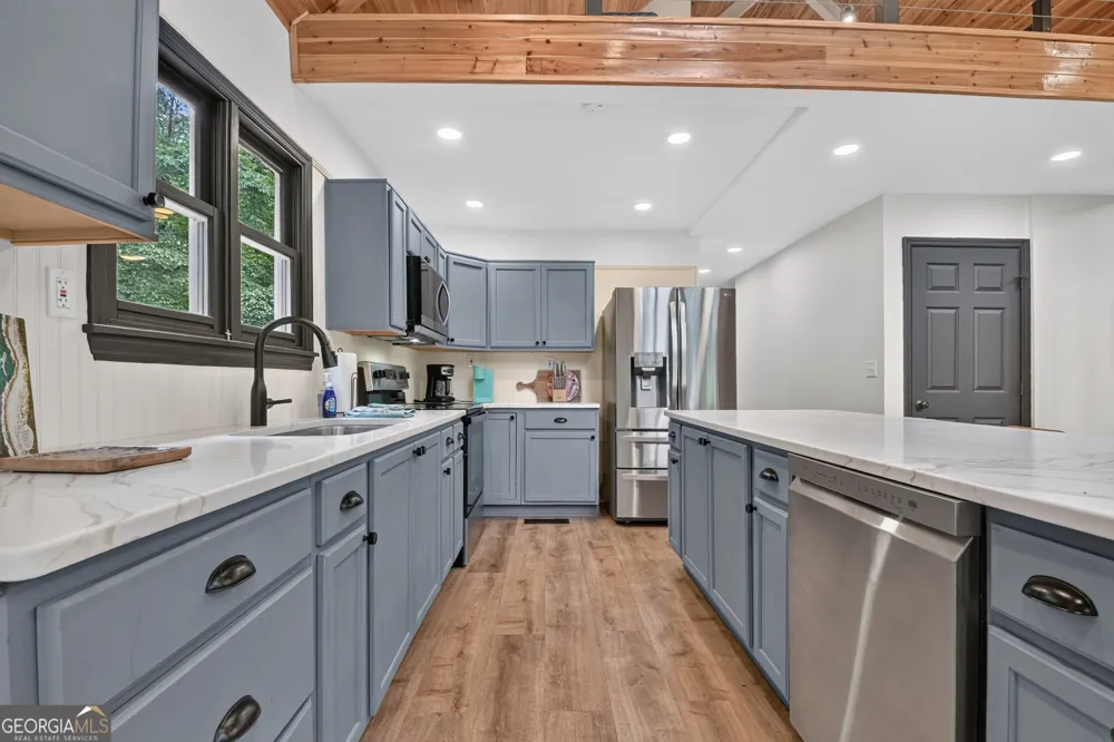 2 Watson Gap RD Mineral Bluff, GA 30559