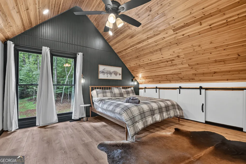 2 Watson Gap RD Mineral Bluff, GA 30559