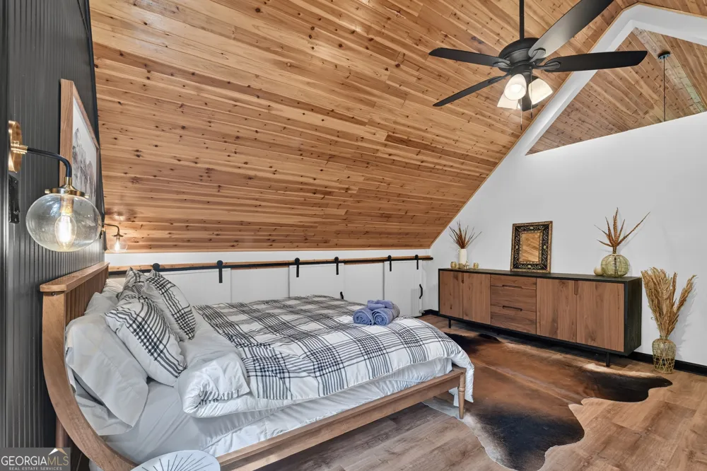 2 Watson Gap RD Mineral Bluff, GA 30559