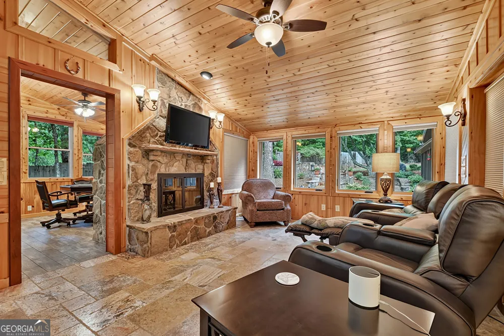 112 Wilscot Valley DR Morganton, GA 30560