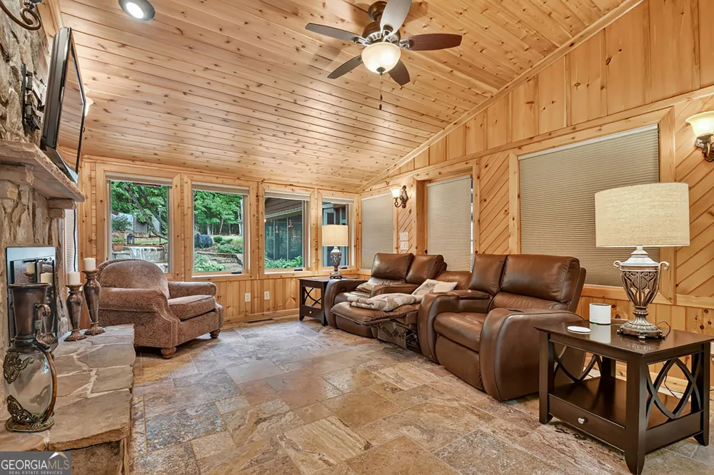 112 Wilscot Valley DR Morganton, GA 30560