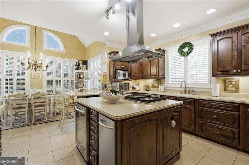 325 Highland Pointe DR Cohutta, GA 30710