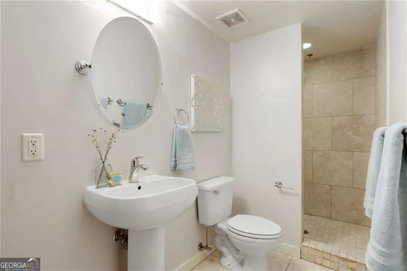 1661 La France ST NE Atlanta, GA 30307