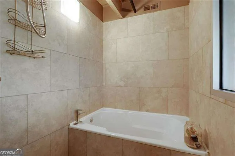 1661 La France ST NE Atlanta, GA 30307