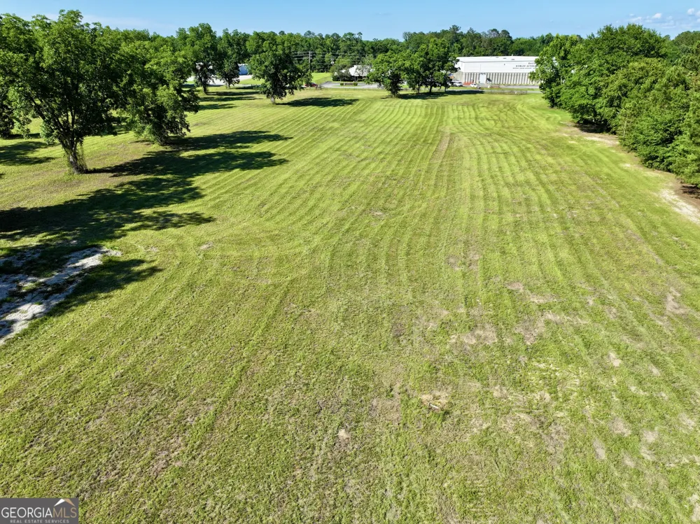 1 Kellam RD Dublin, GA 31021