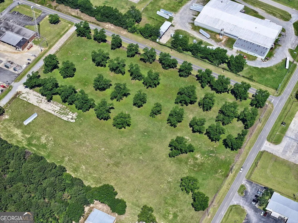 1 Kellam RD Dublin, GA 31021