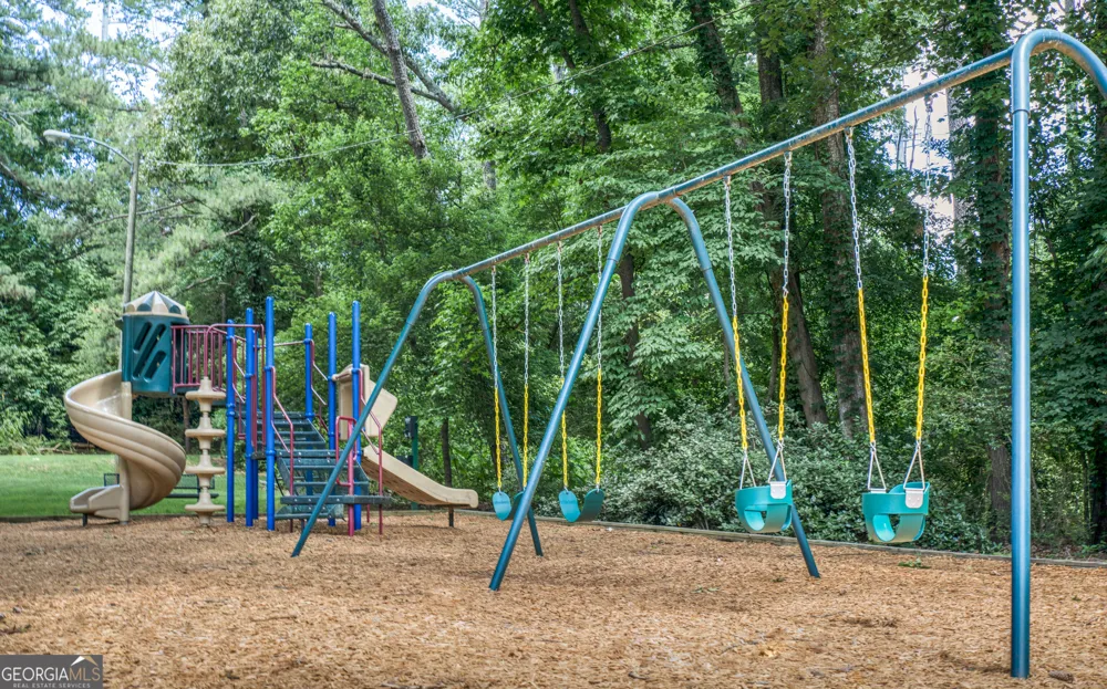 336 Quail RUN Roswell, GA 30076