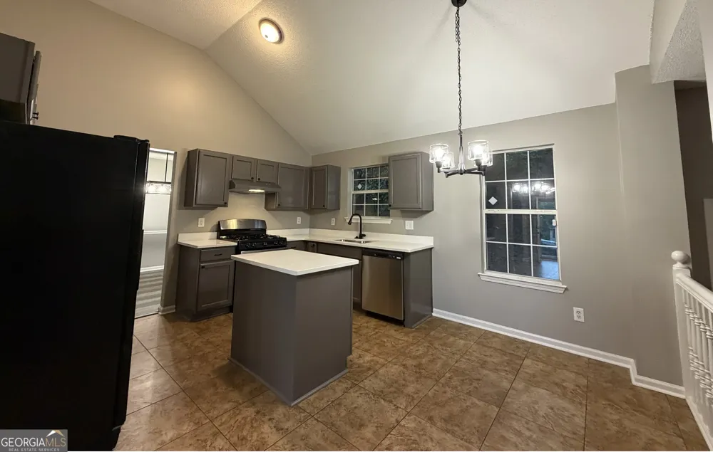 3917 Creek Shoals LN Ellenwood, GA 30294