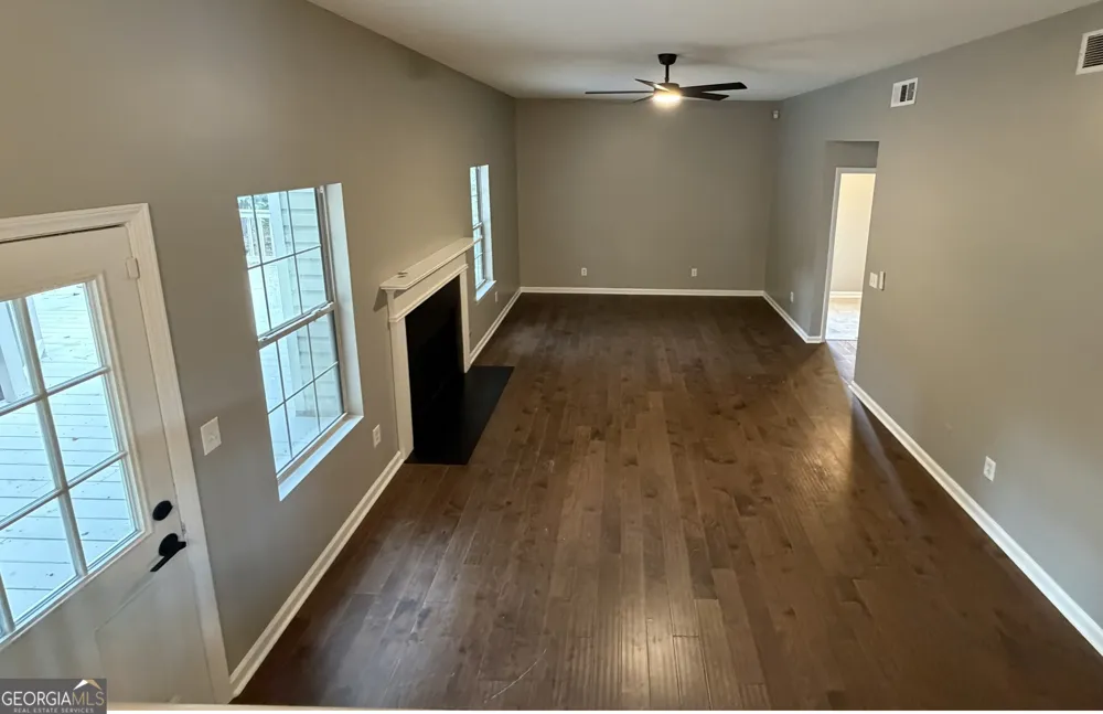 3917 Creek Shoals LN Ellenwood, GA 30294