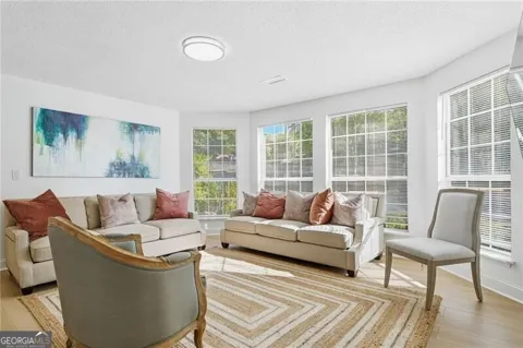 904 Wentworth CT