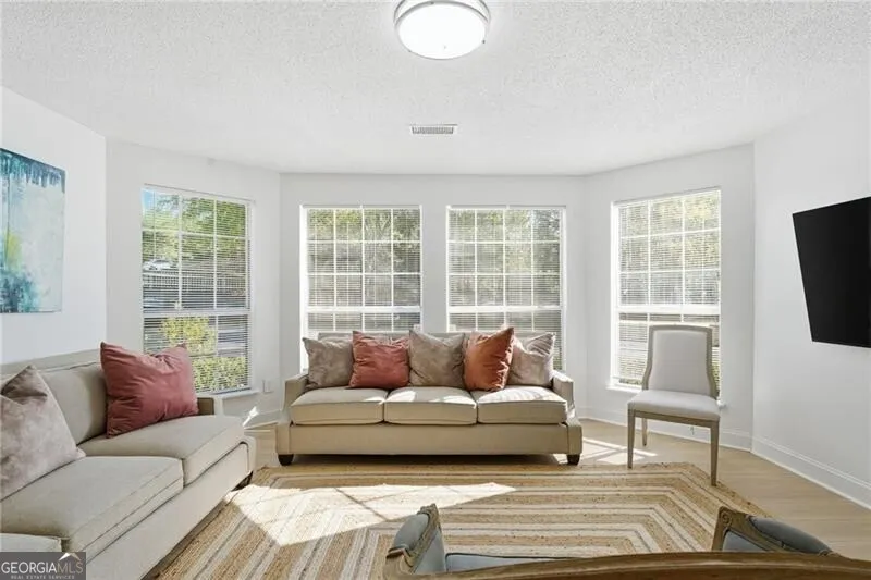 904 Wentworth CT Alpharetta, GA 30022