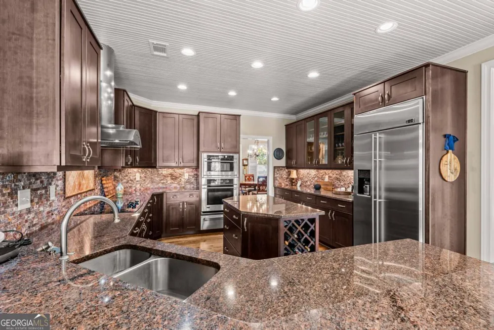 1020 Colonial CT Greensboro, GA 30642