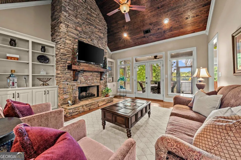 1020 Colonial CT Greensboro, GA 30642