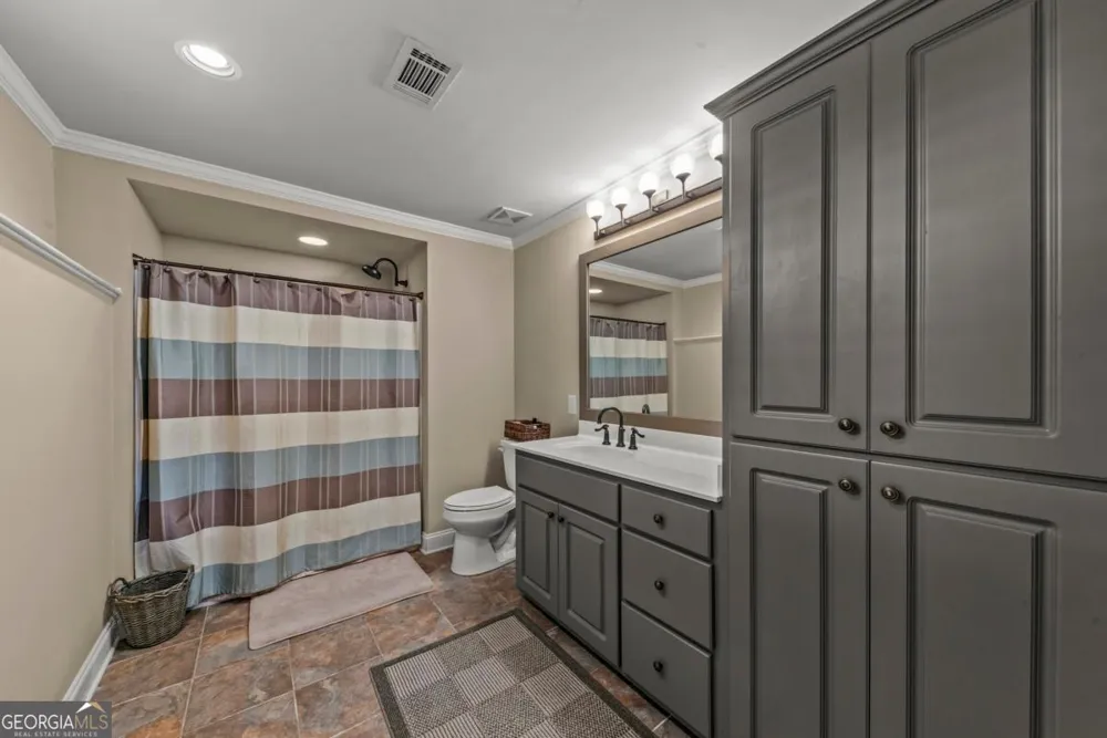 1020 Colonial CT Greensboro, GA 30642
