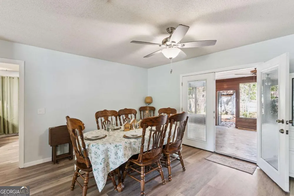 156 W Peach AVE Kingsland, GA 31548