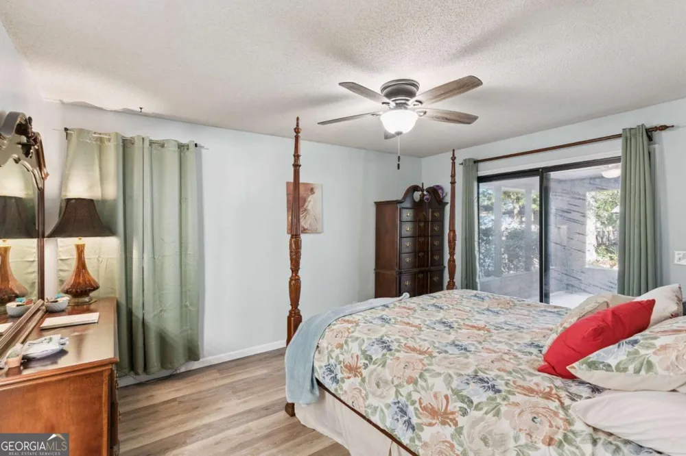 156 W Peach AVE Kingsland, GA 31548