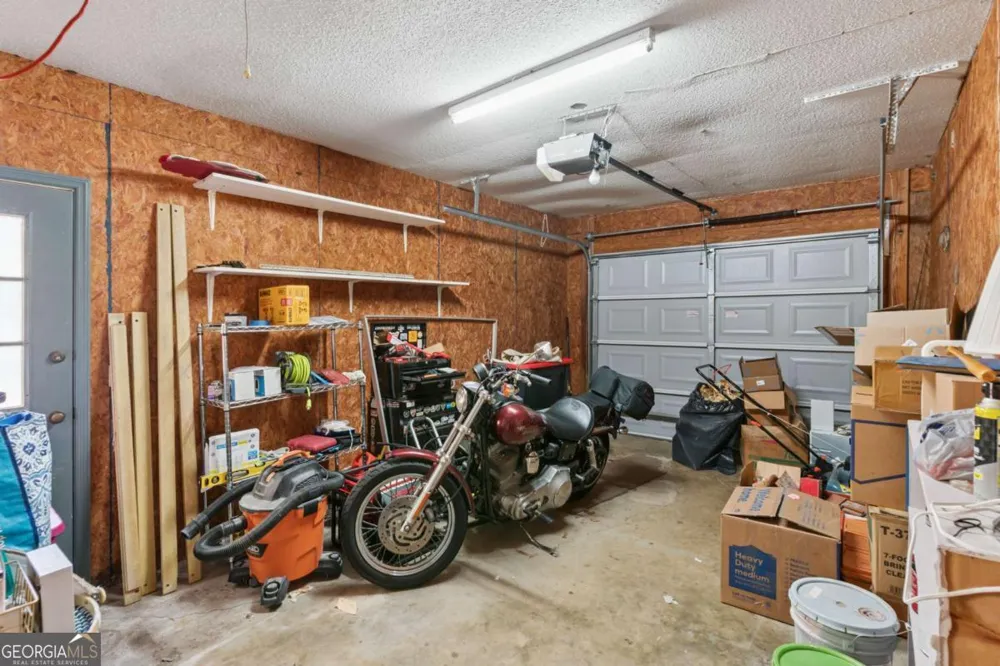 156 W Peach AVE Kingsland, GA 31548