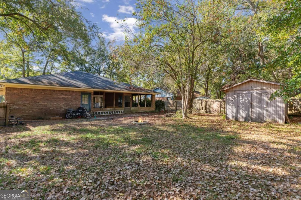 156 W Peach AVE Kingsland, GA 31548