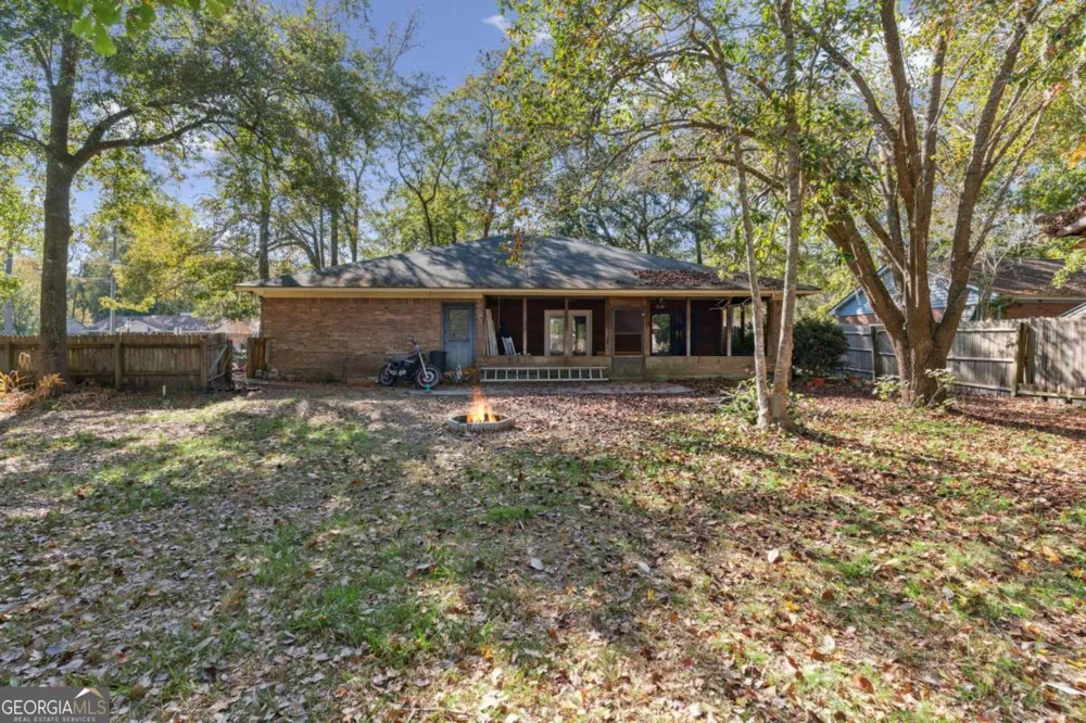 156 W Peach AVE Kingsland, GA 31548