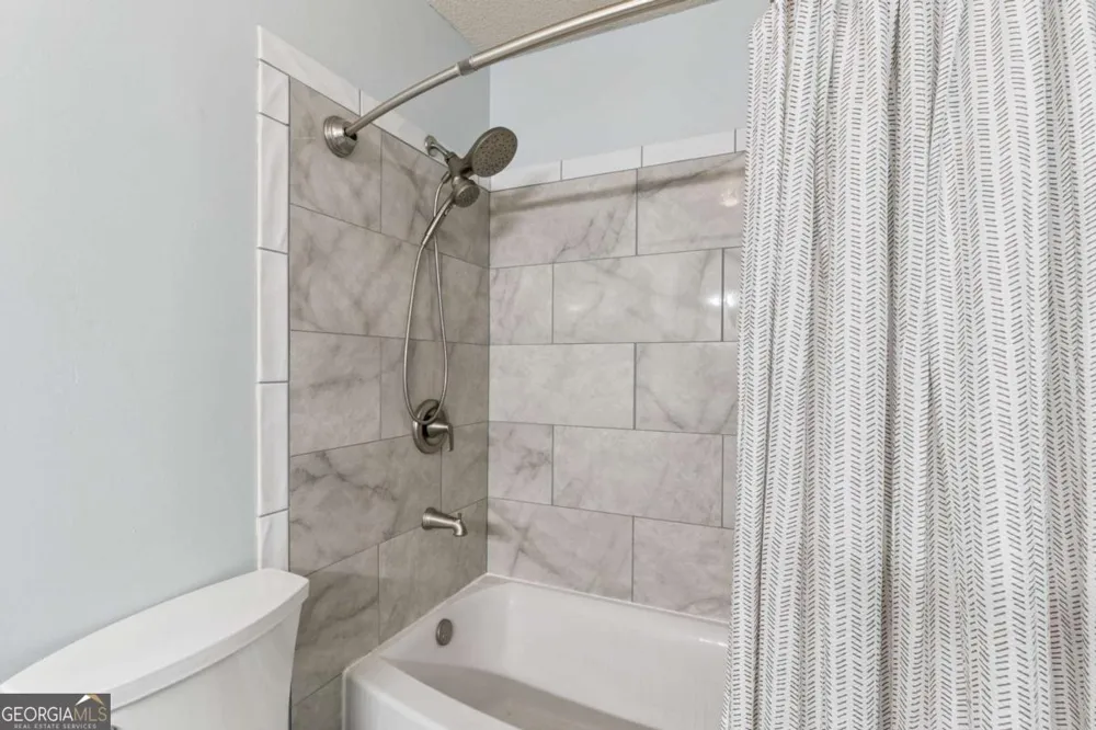 156 W Peach AVE Kingsland, GA 31548