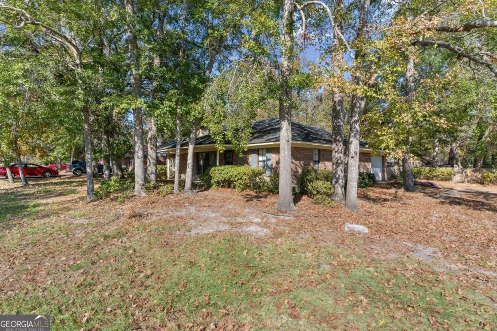 156 W Peach AVE Kingsland, GA 31548