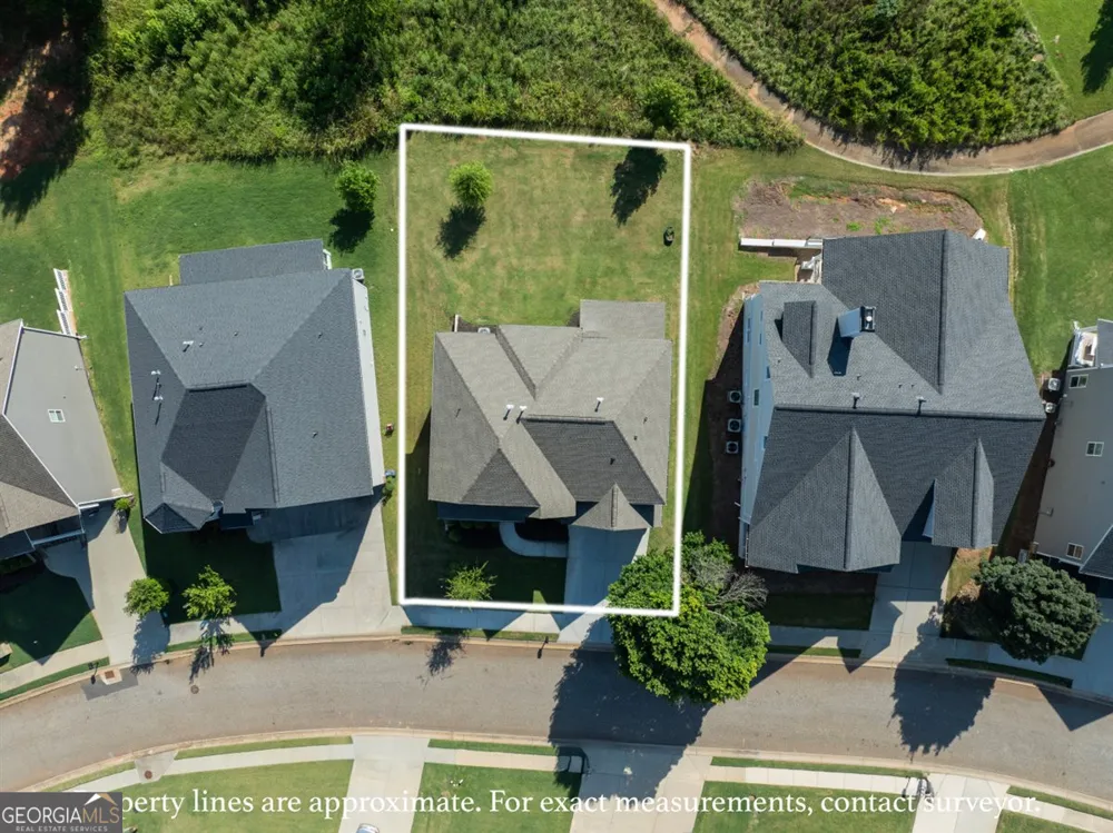 1221 Hawthorne CIR Madison, GA 30650