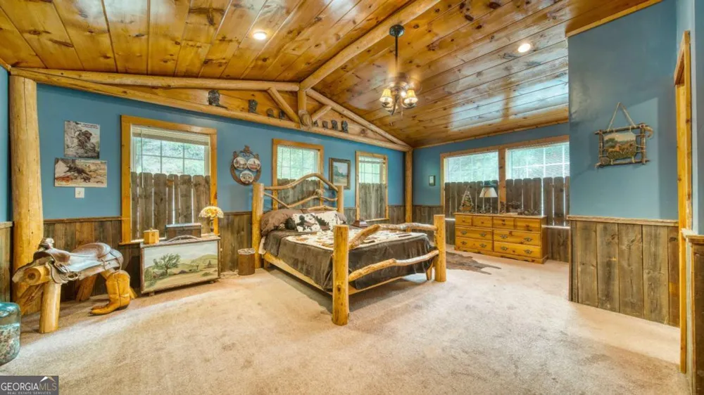 911 Summit WAY Blairsville, GA 30512