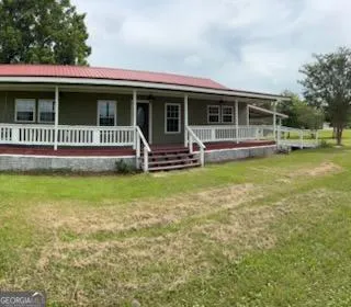 128 Oaktree LN