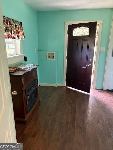 128 Oaktree LN Alma, GA 31510
