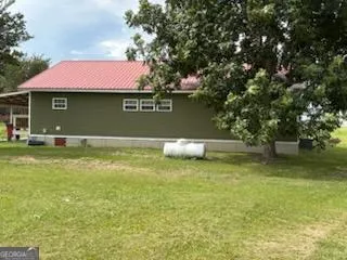 128 Oaktree LN Alma, GA 31510