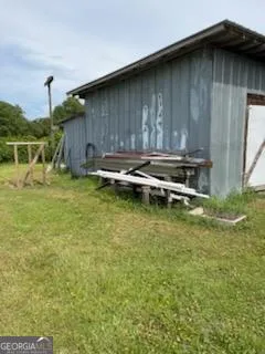 128 Oaktree LN Alma, GA 31510