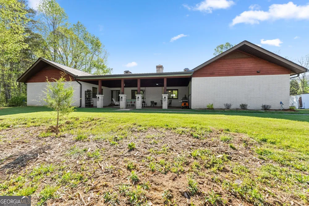 153 Trackrock Gap RD Blairsville, GA 30512