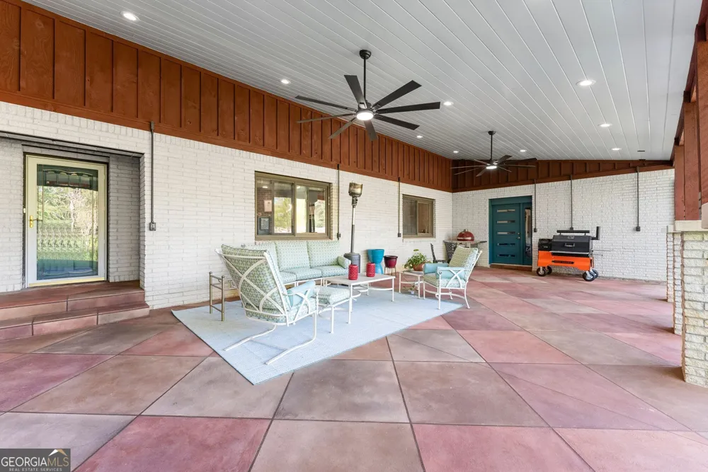 153 Trackrock Gap RD Blairsville, GA 30512