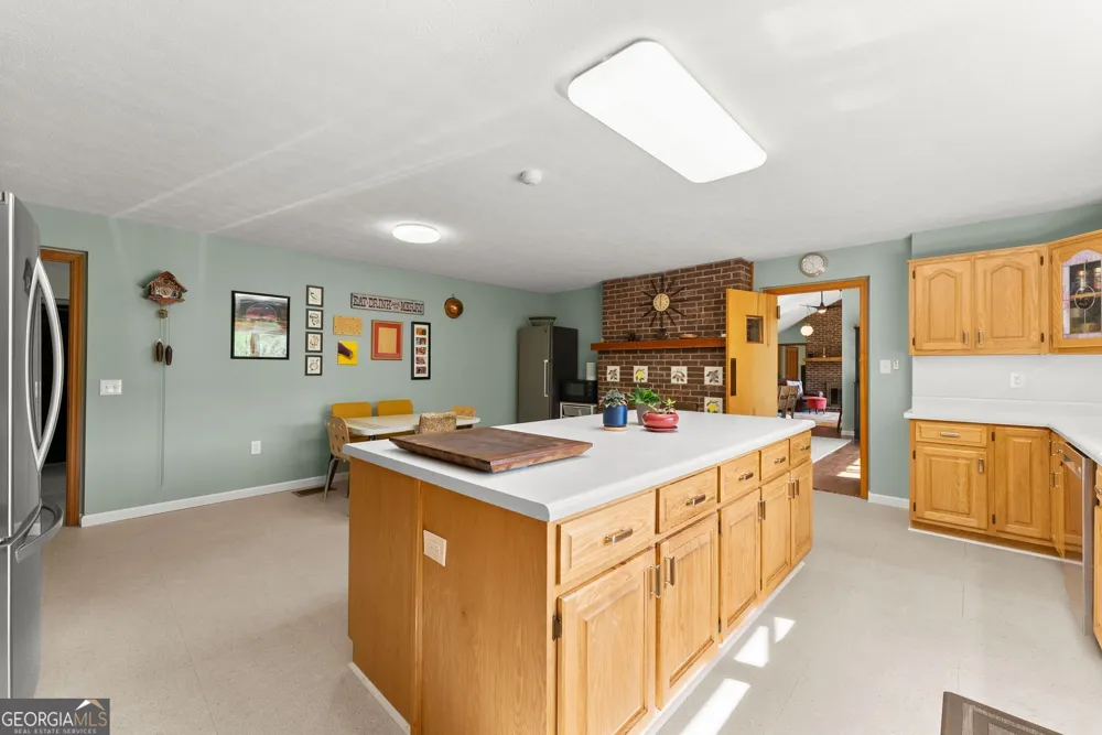153 Trackrock Gap RD Blairsville, GA 30512