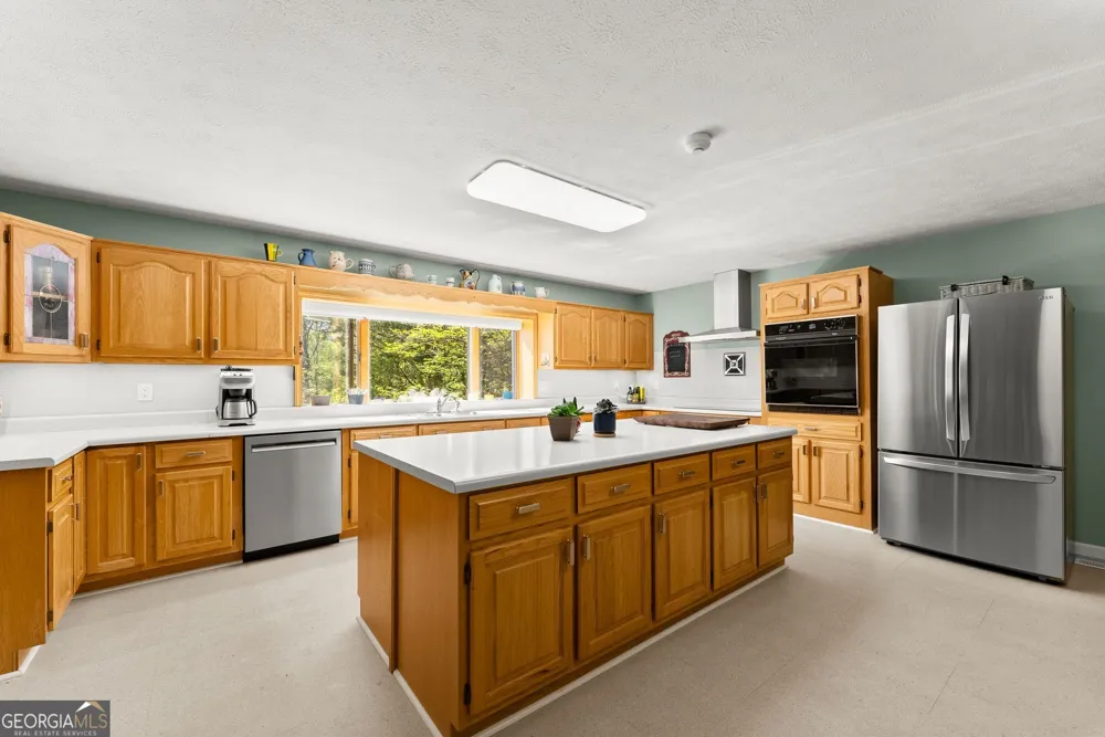 153 Trackrock Gap RD Blairsville, GA 30512