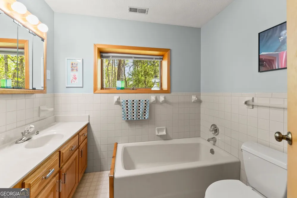 153 Trackrock Gap RD Blairsville, GA 30512