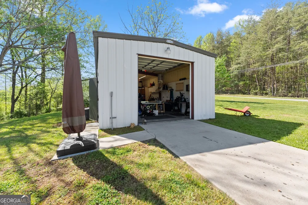 153 Trackrock Gap RD Blairsville, GA 30512