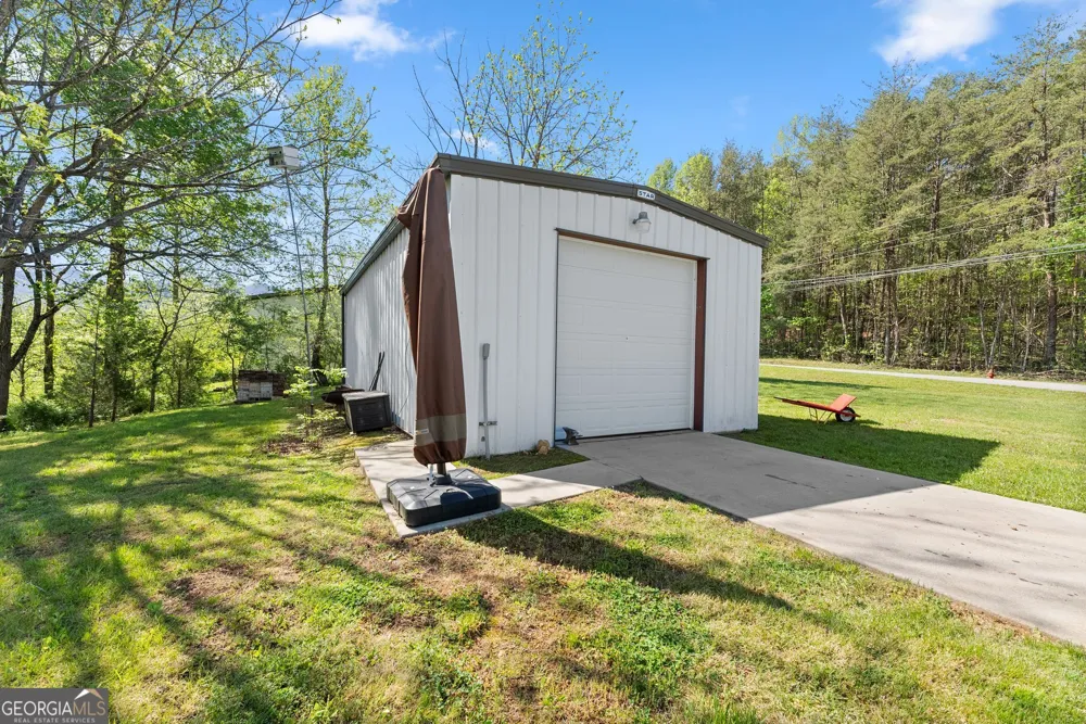 153 Trackrock Gap RD Blairsville, GA 30512