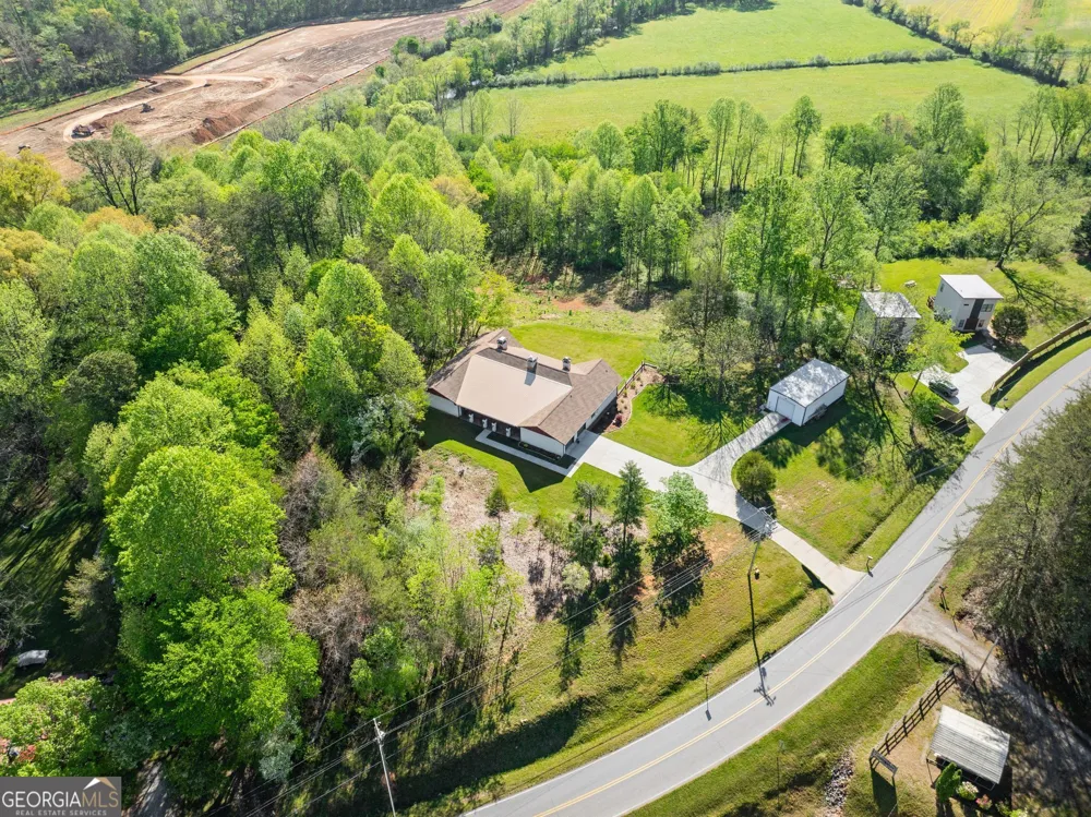153 Trackrock Gap RD Blairsville, GA 30512