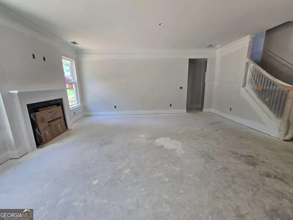 372 Conifer LN Ball Ground, GA 30107