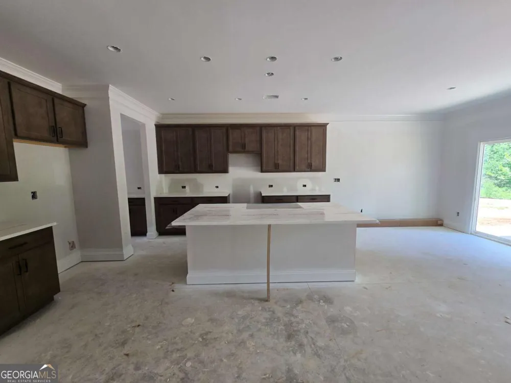 372 Conifer LN Ball Ground, GA 30107