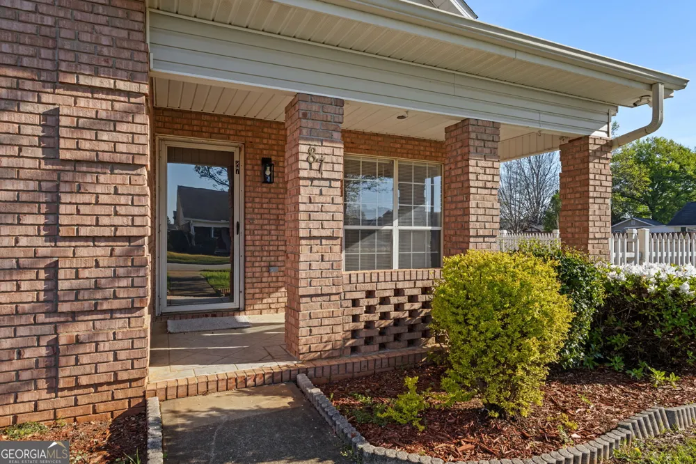 87 Park Ln Warner Robins, GA 31093