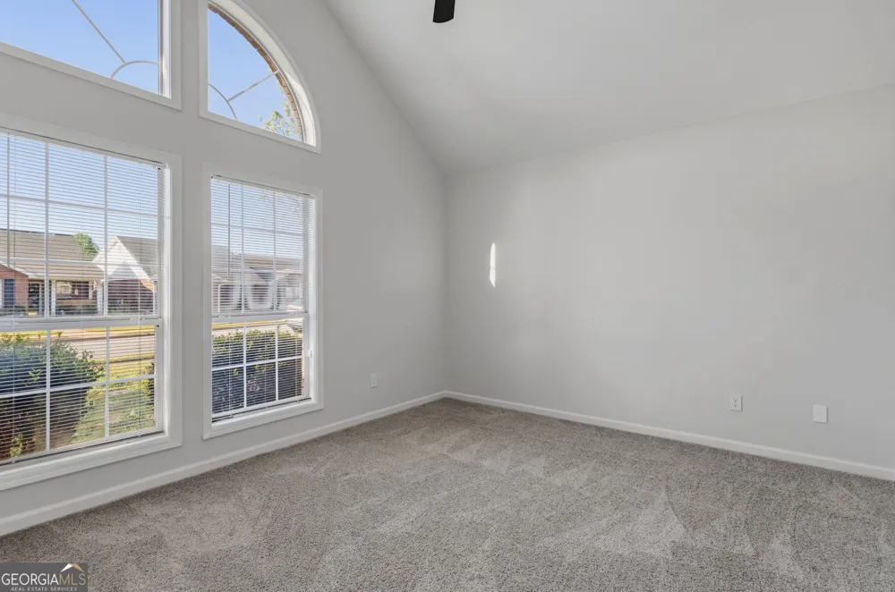 87 Park Ln Warner Robins, GA 31093