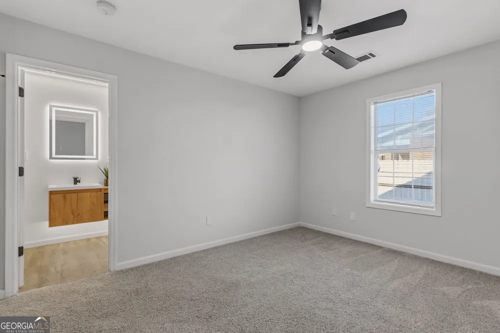 87 Park Ln Warner Robins, GA 31093