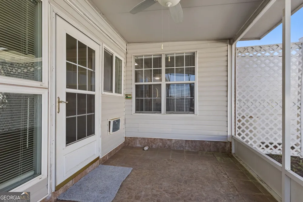 87 Park Ln Warner Robins, GA 31093