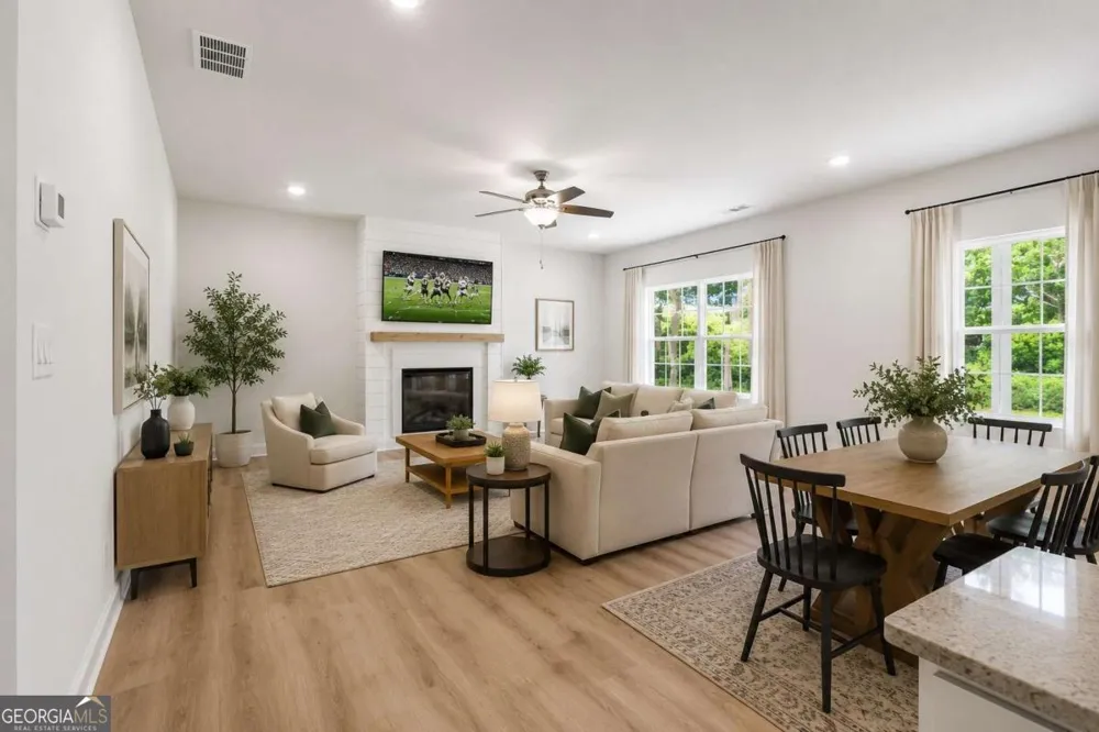305 Rachel LN Hartwell, GA 30643