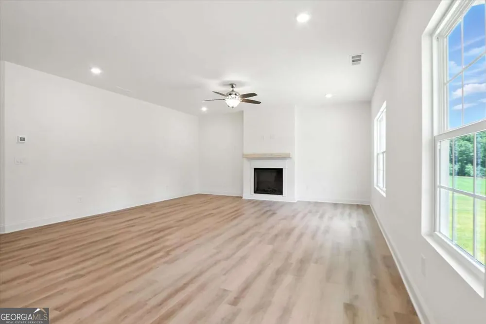 305 Rachel LN Hartwell, GA 30643